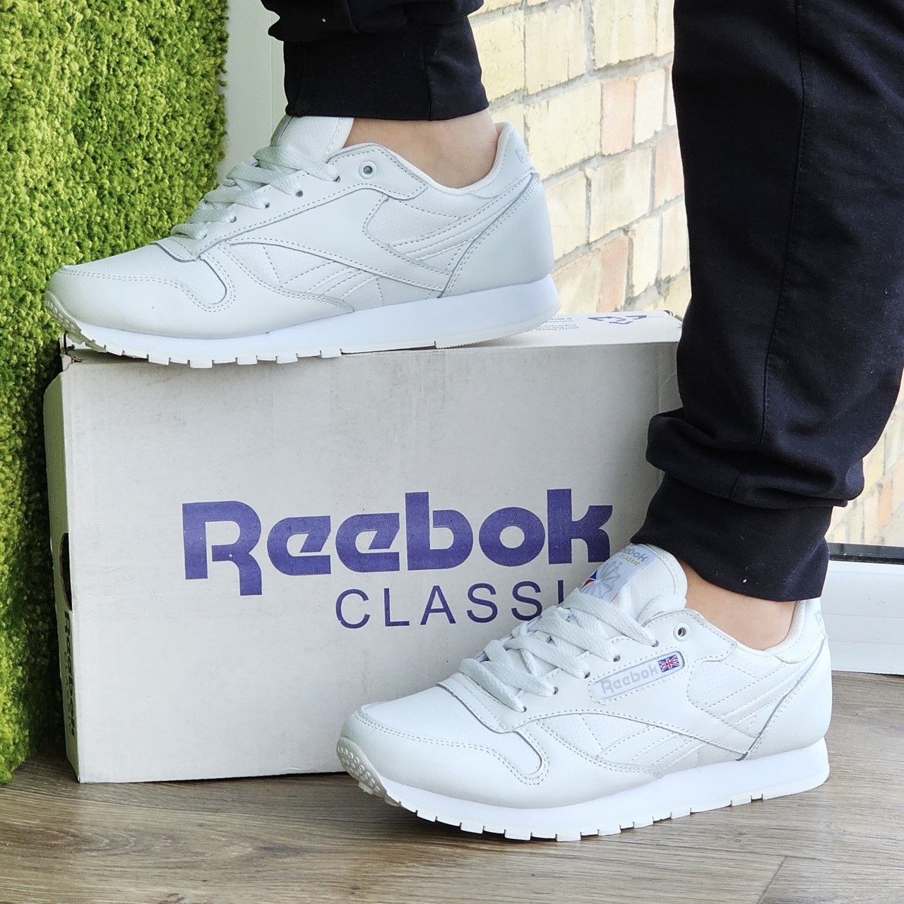 Чоловічі Кросівки Reebok Classic Білі шкіряні Рибок (розміри: 42,43,44,45) Відео Огляд