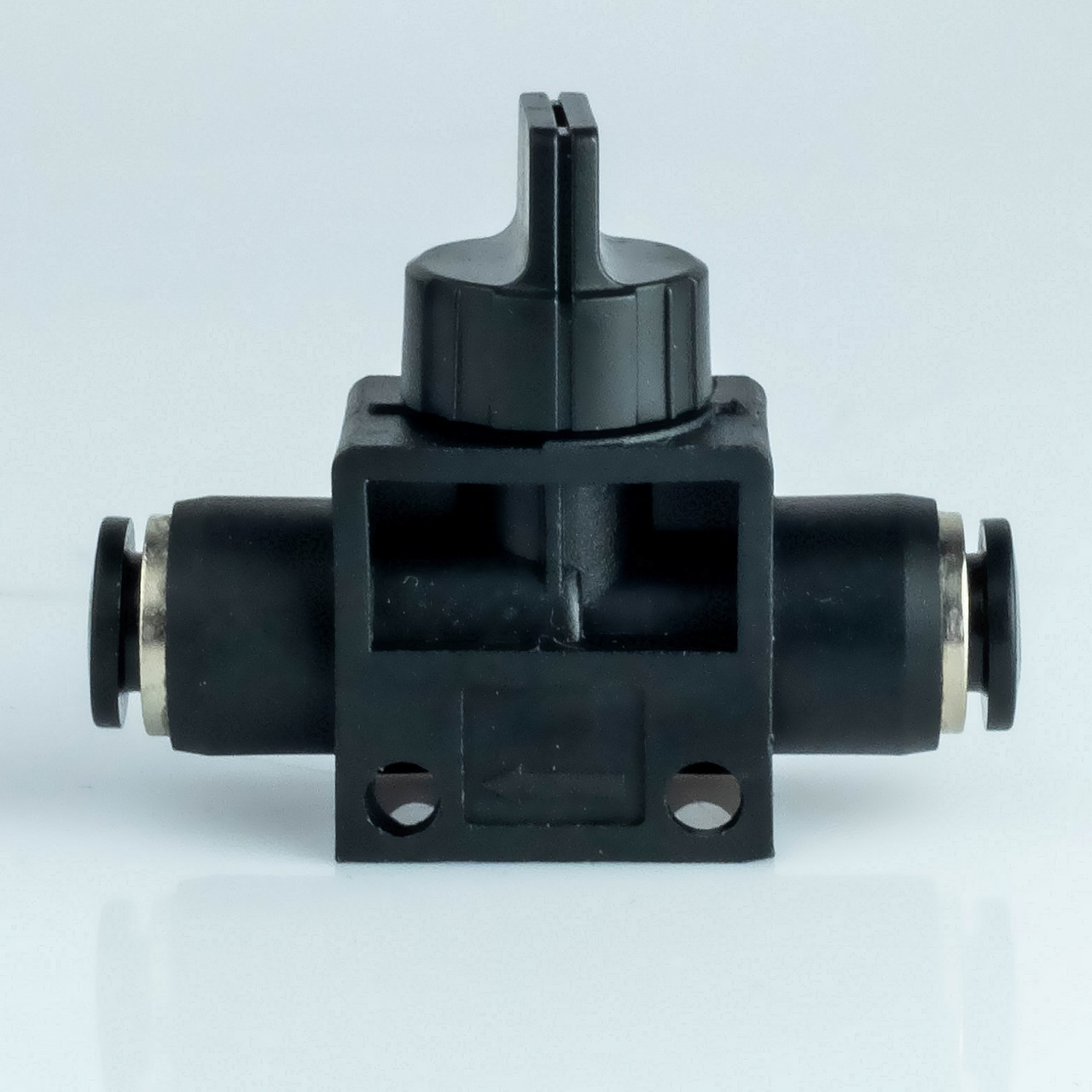 Кран пневматичний HVFF 06-06 під трубку D6