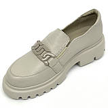 Жіночі шкіряні лофери бежевого кольору MIDA 210969(14) розмір 36, фото 8