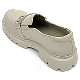 Жіночі шкіряні лофери бежевого кольору MIDA 210969(14) розмір 36, фото 5