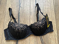 Бюстгальтер Wonderbra. Розмір 80А/75B.