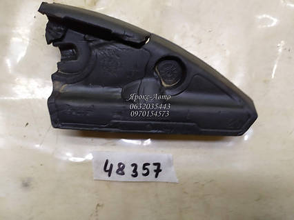 Ущільнювач тревуг.накл.дзеркала лівого внутр BMW 5 F10/F11 2009-2016 000048357