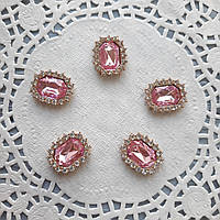 Металлический декор розовый Кристалл в золотом стразовом ободке 1.5 на 2 см