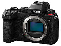Цифрова Фотокамера Panasonic LUMIX S DC-S5EE-K Body