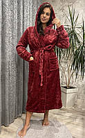Жіночий махровий бордовий довгий халат Romance з двома глибокими кишенями та капюшоном