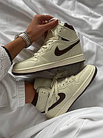 Женские кроссовки Nike Air Jordan 1 High