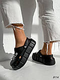 Жіночі шльопанці крокси з джибітсами на потовщеній підошві чорні Croki, фото 2
