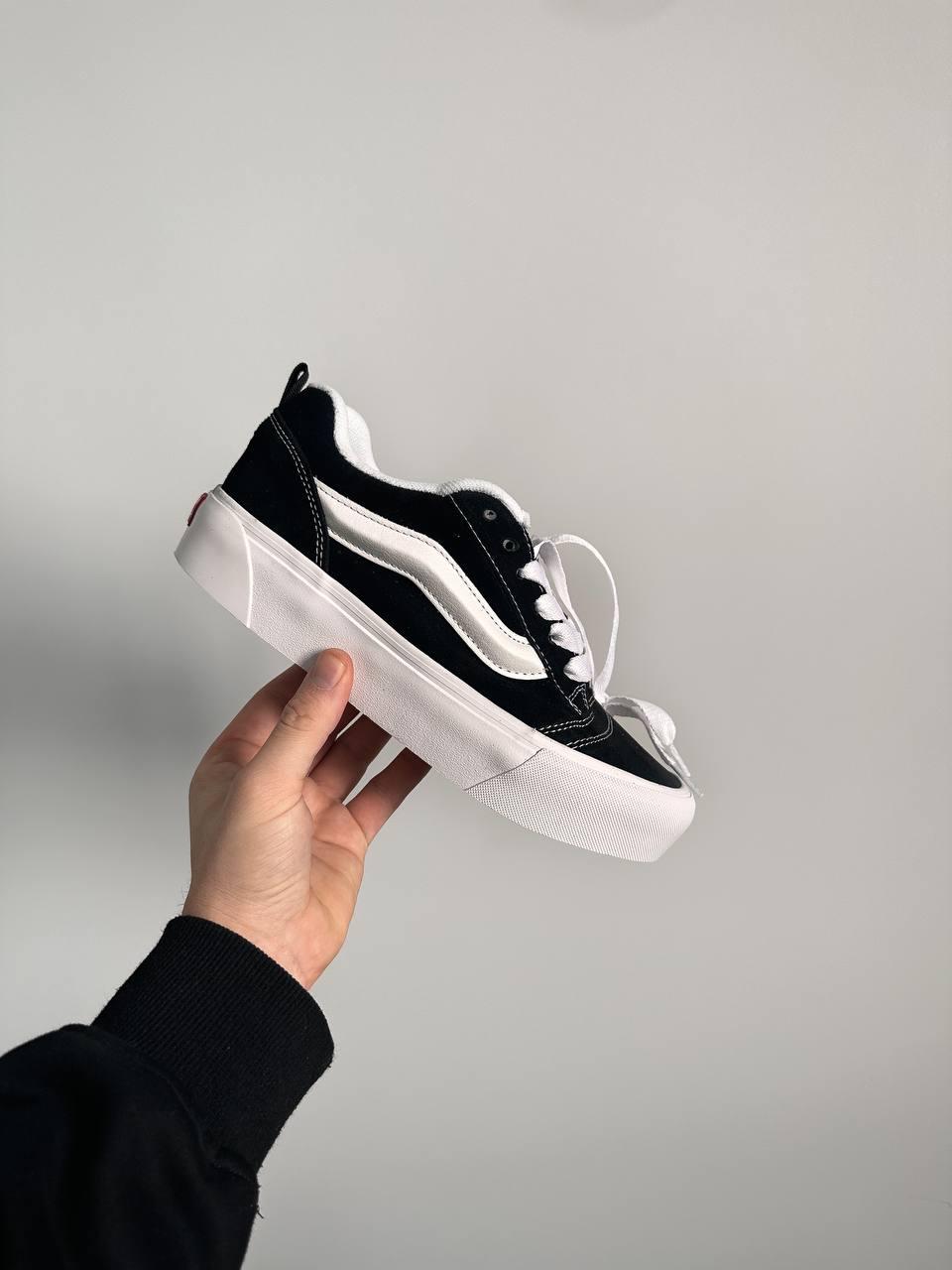 Класні жіночі кроссівки Vans KNU School Platform. Модні жіночі кеди Ванс на платформі.