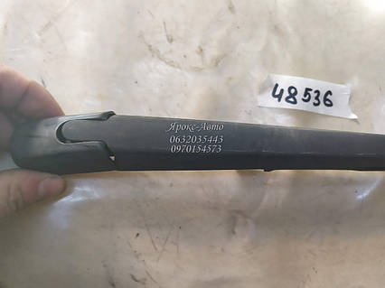 Двірник кришки багажника на Mazda 6 1 (GG) 2002-2005 000048536