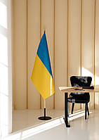Набор для одного флага, флаг Украины атлас 90х135 см, круглый держатель, древко 2 м, наконечник "Тризуб"