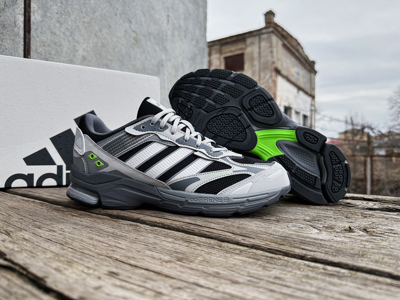 Чоловічі кросівки Adidas Spiritain 2000 ID5410 Оригінал