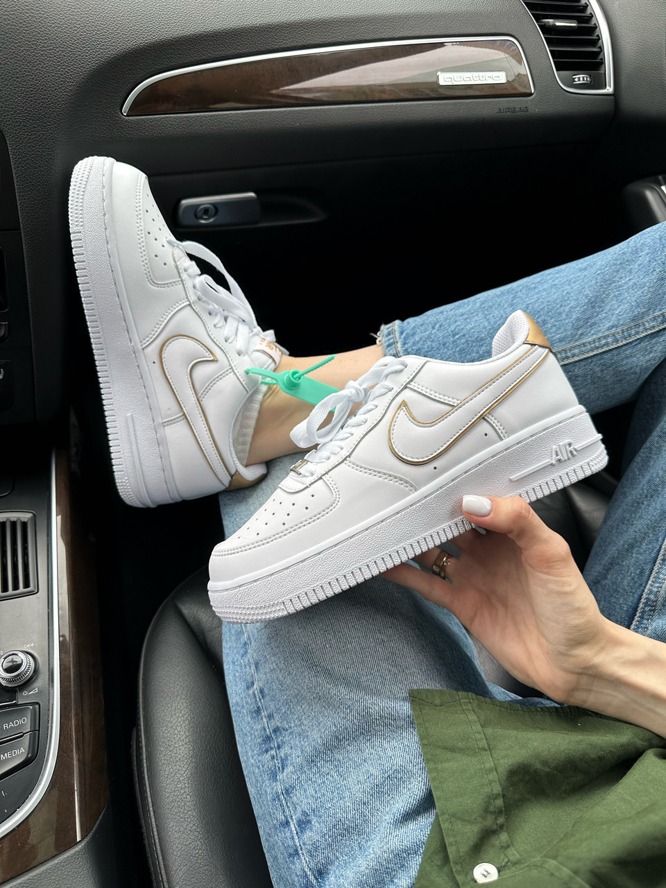 Air Force 1 07 Essential White Gold