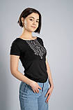 Жіноча чорна футболка-вишиванка на кожен день «Гуцулка (сіра вишивка)», фото 2