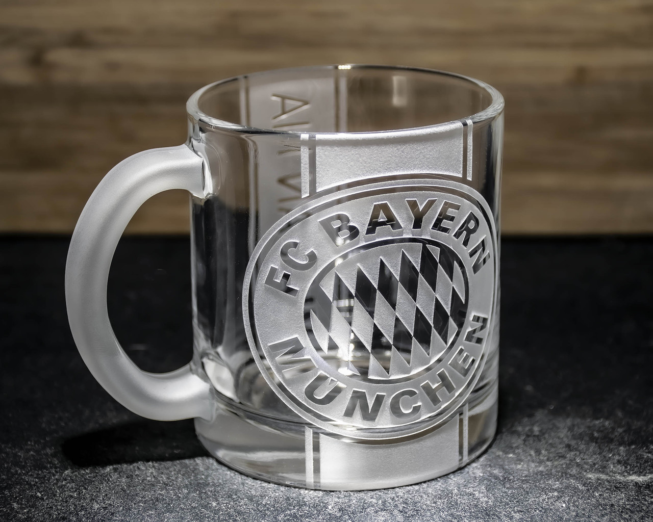 Чашка для чаю та кави з гравіюванням FC Bayern Munchen ФК Баварія Мюнхен