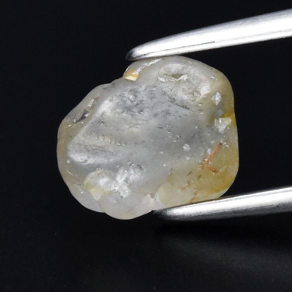 1.57 кт Природний сапфір без скла та нагрівання руда