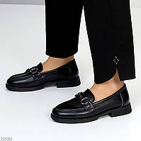 Жіночі туфлі лофери на низькому ходу шкіряні чорні Valley