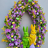 Весняний декор. Весняний та великодній вінок з квітами та зайчиками  на двері чи стіну, фото 5