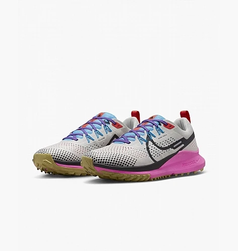 Кросівки жіночі Nike Pegasus Trail 4 оригінал EU39/ UK5.5/ UA38/ 25 см