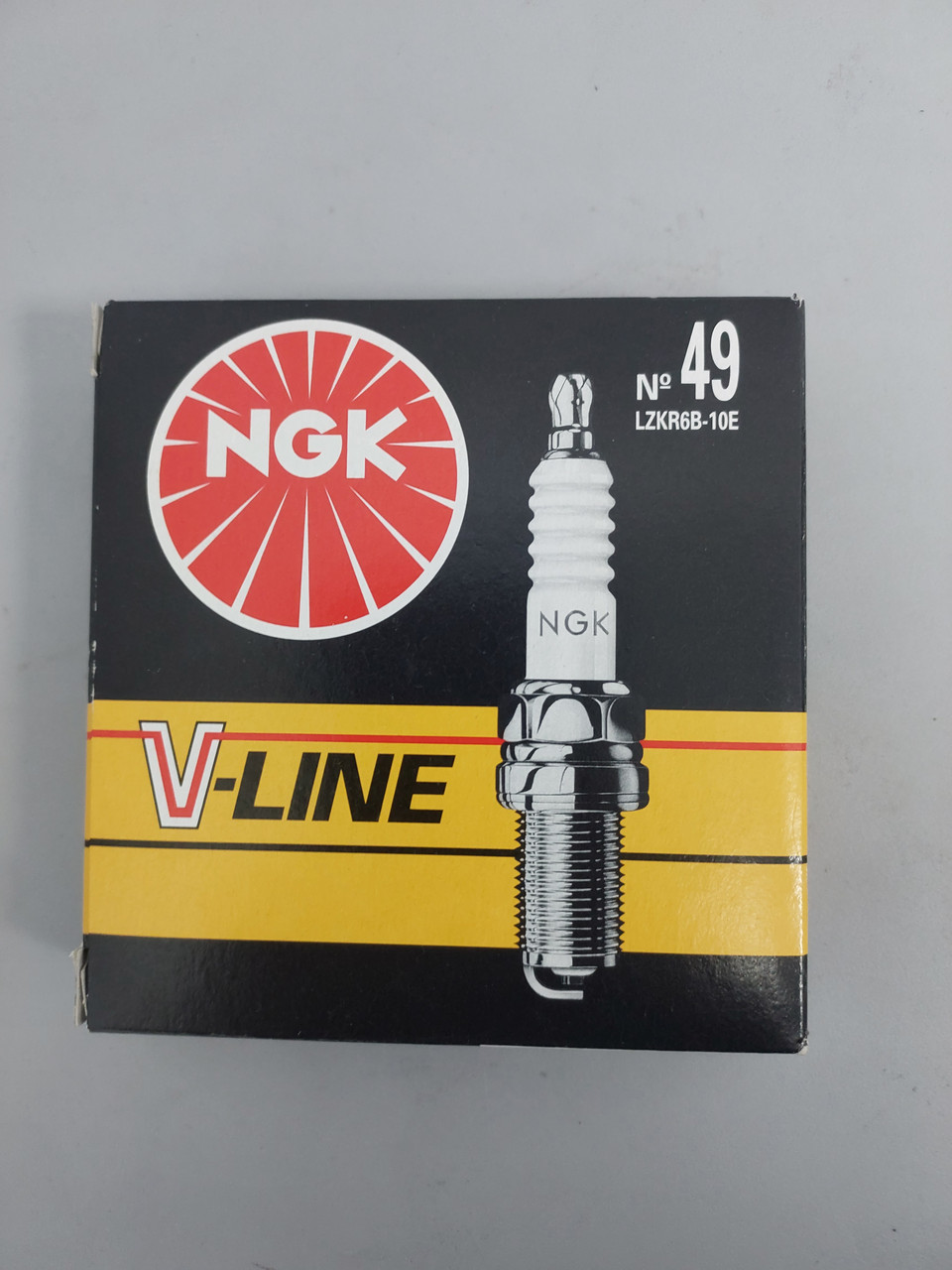 4x СВІЧКА ЗАПАЛЮВАННЯ NGK V-LINE49 LZKR6B-10E, фото 1