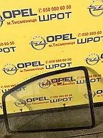 Скло дверки Опель Кадет 124 хечбек праве скло дверей Opel Kadett шиба права