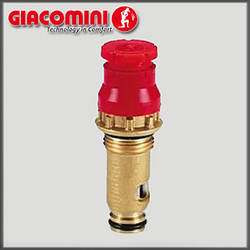 Термостатичний вбудований клапан 1/2" Giacomini R46CE
