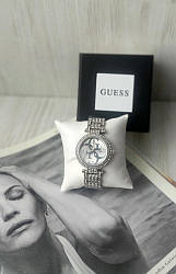 Зовнішній жіночий годинник Guess silver зі стразами
