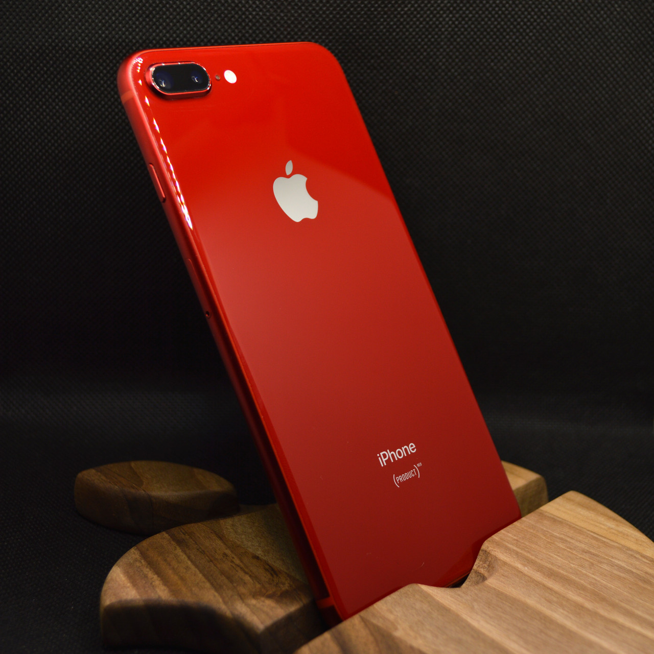 Смартфон Apple iPhone 8 Plus 64 GB Red (Grade B) б/у