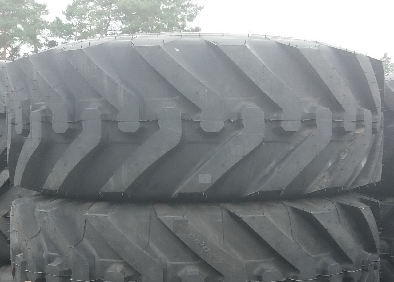 Шины 400/70-20 (16/70-20) Michelin POWER CL на экскаватор - погрузчик, фото 1