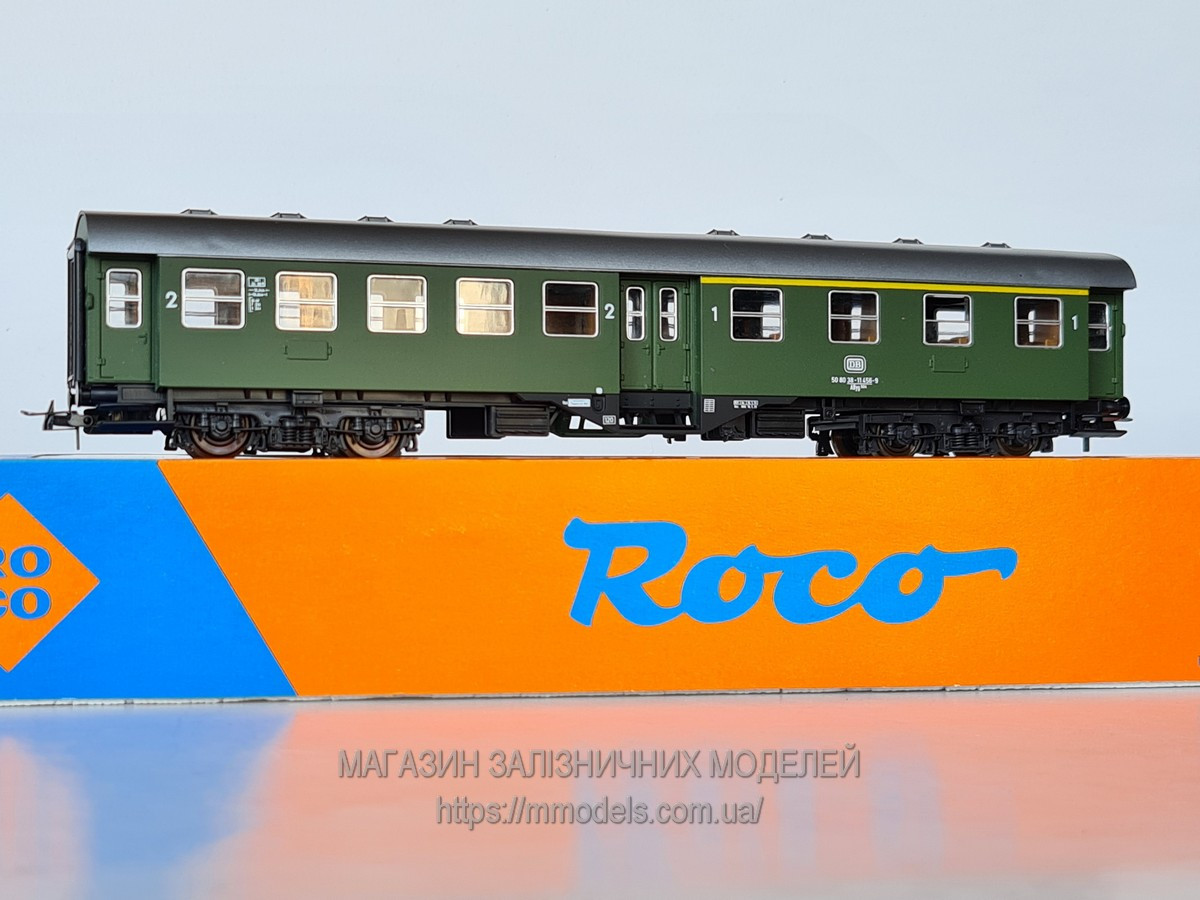 Roco 4252S 4-осний вагон 1-2 класу, тип "Rebuilt", эпоха DB, масштабу 1:87, H0
