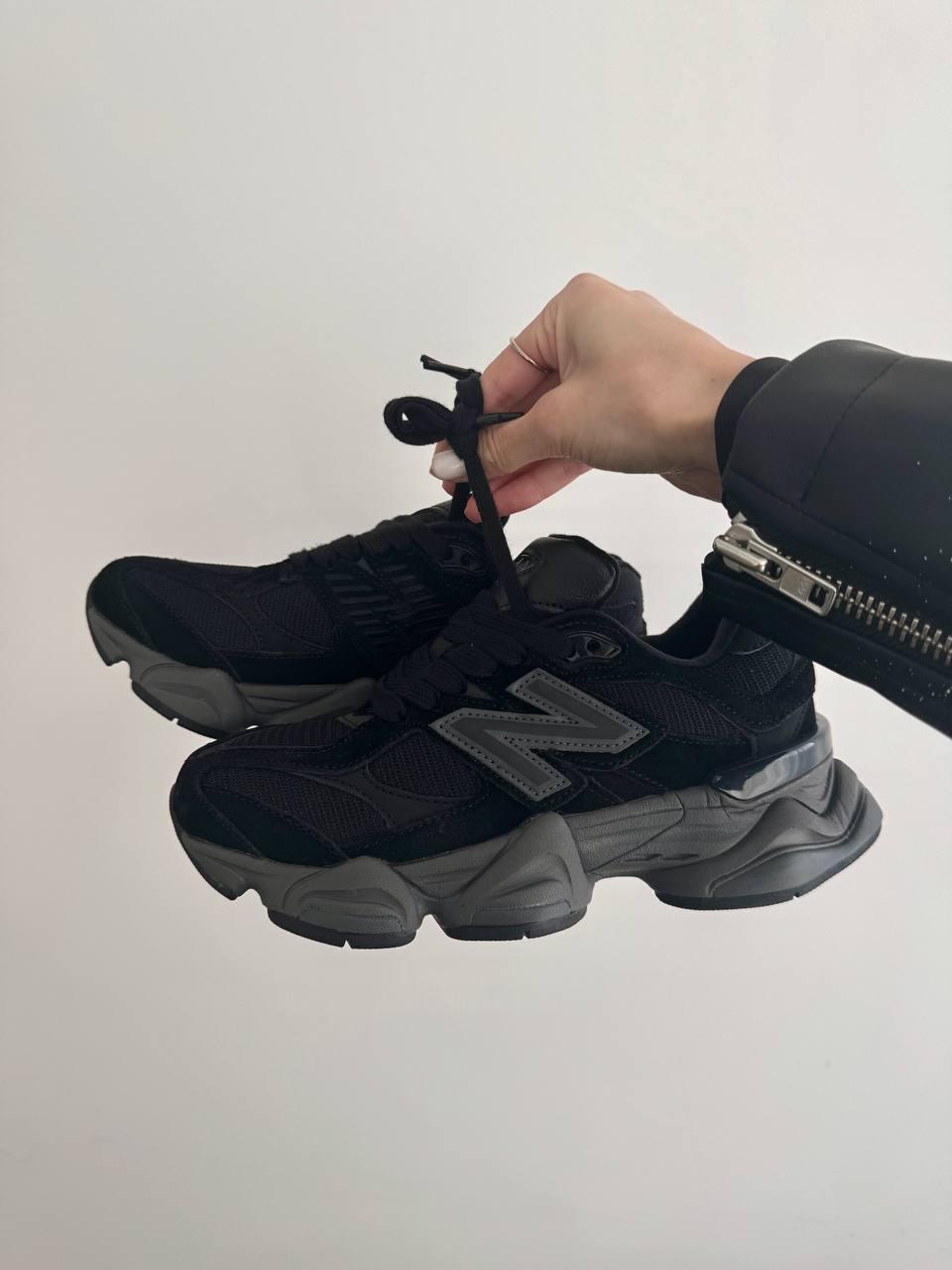 Кросівки чоловічі чорні New Balance 9060 Triple Black (14842)