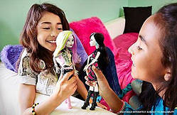 Набір ляльок монстер хай Дракулаура та Моаніка Monster High Welcome to Monster High Monstrous Rivals 2-Pk Dolls