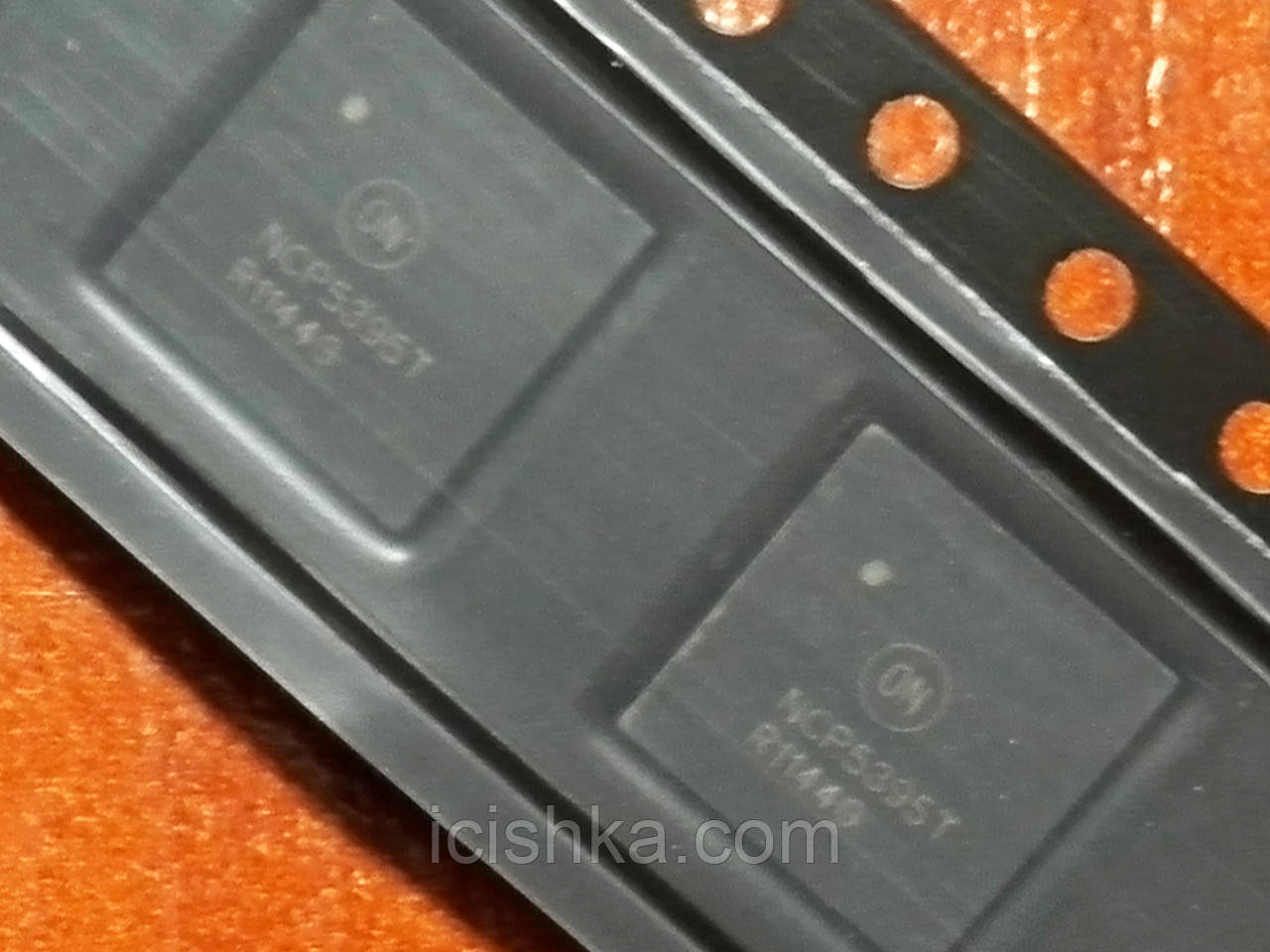 ON NCP5395T QFN48 2/3/4-канальний контролер живлення, фото 1