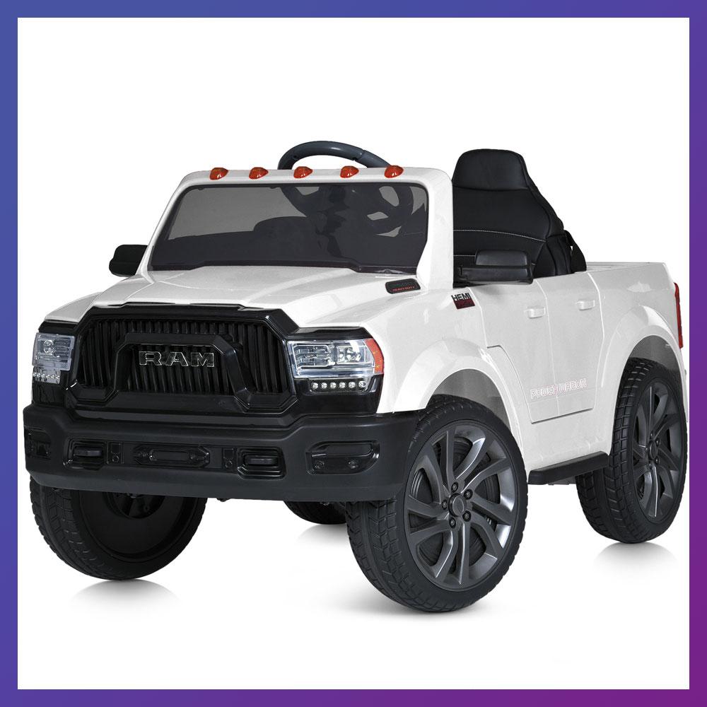 Дитячий електромобіль пікап із кузовом Dodge Ram M 5766 з пультом радіокерування для дітей 3-8 років Білий, фото 1