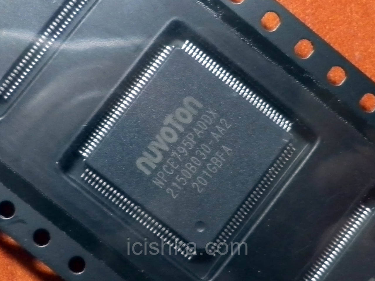 Мультиконтролер NUVOTON NPCE795PA0DX
