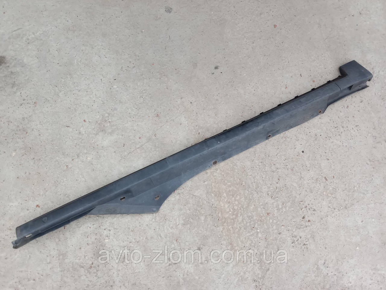 Накладка порога Volkswagen Passat B5, Пасат Б5. Права. 3B0853856B.