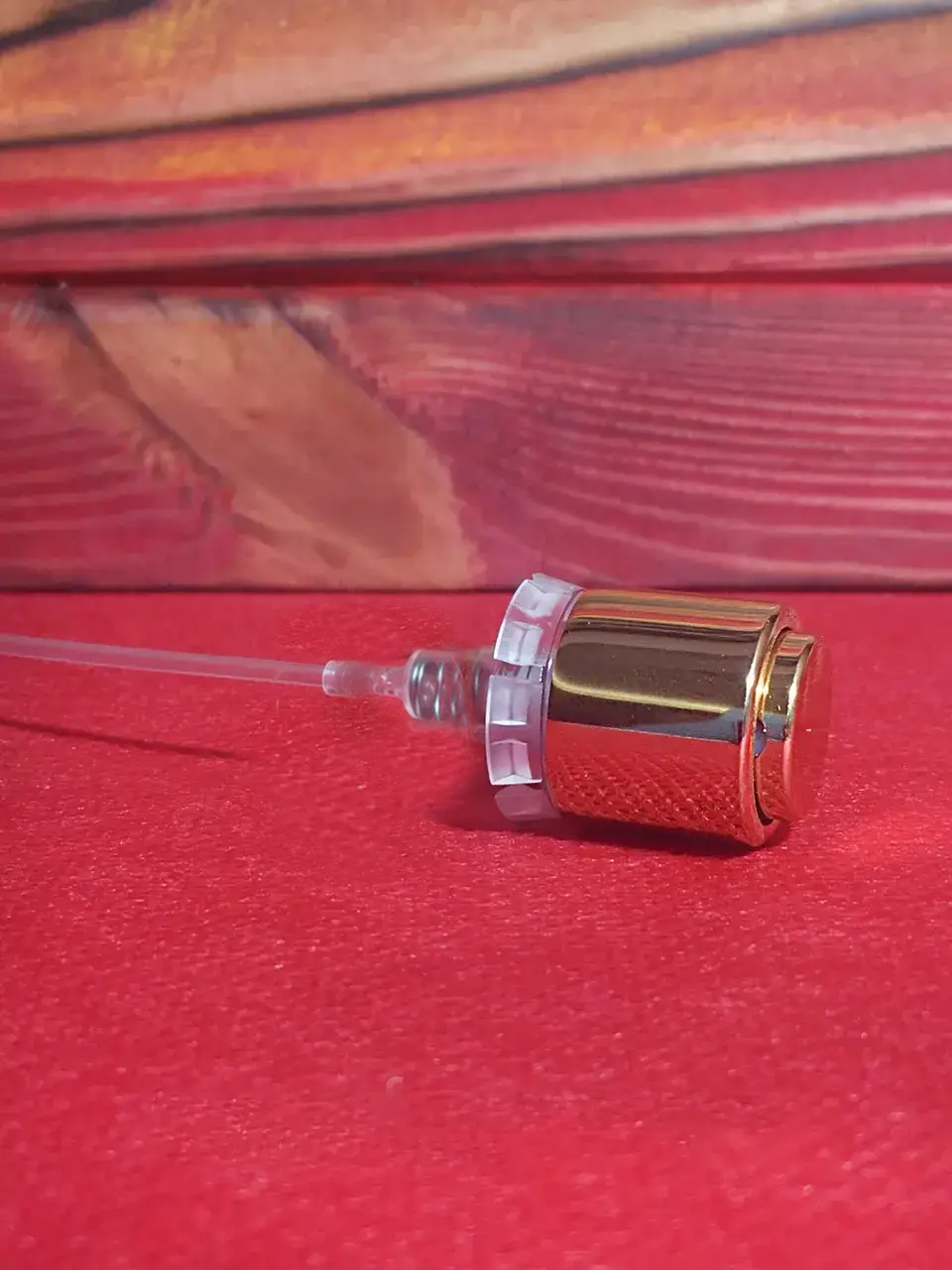 Распылитель спрей для парфюмерии металлический самозащелка 15 мм "HD Easy Spray" Золотистый - фото 3 - id-p2047857509