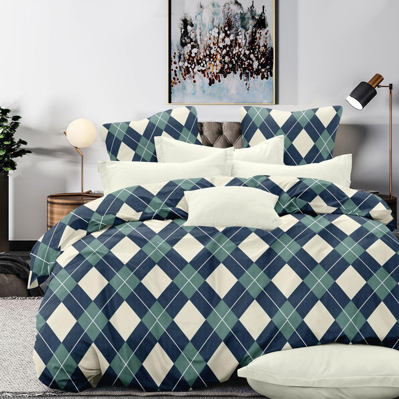 Постільна тканина Бязь Gold Lux 220 см бавовняна синя з принтом ромби, рулон 50 м Пакистан