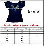 Стильна жіноча вишита футболка у білому кольорі з круглим вирізом "Маки", фото 8