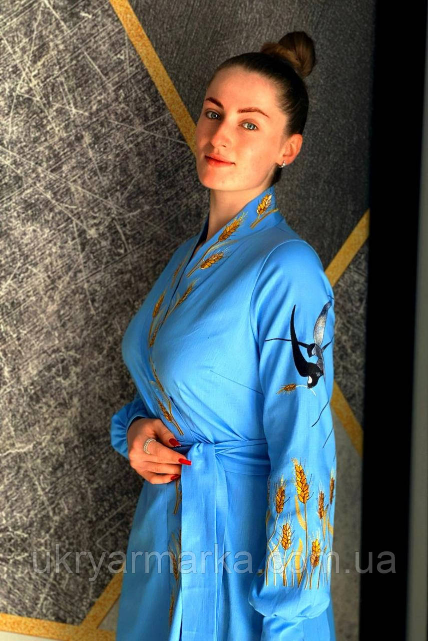 коротке вишите плаття на запах