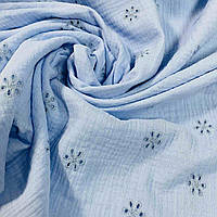 Ткань муслин жатый двухслойный с вышивкой, цветочки на голубом (шир.1,35м) (MS-JAT-2-0100)