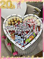 Подарочный бокс с конфетами Киндер Сладкий подарочный бокс для женщин на 8 марта Вкусные подарки с розами