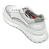 Жіночі шкіряні кросівки білого кольору на шнурівці MIDA 230595(400) розмір 36, фото 5