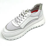 Жіночі шкіряні кросівки білого кольору на шнурівці MIDA 230595(400) розмір 36, фото 8