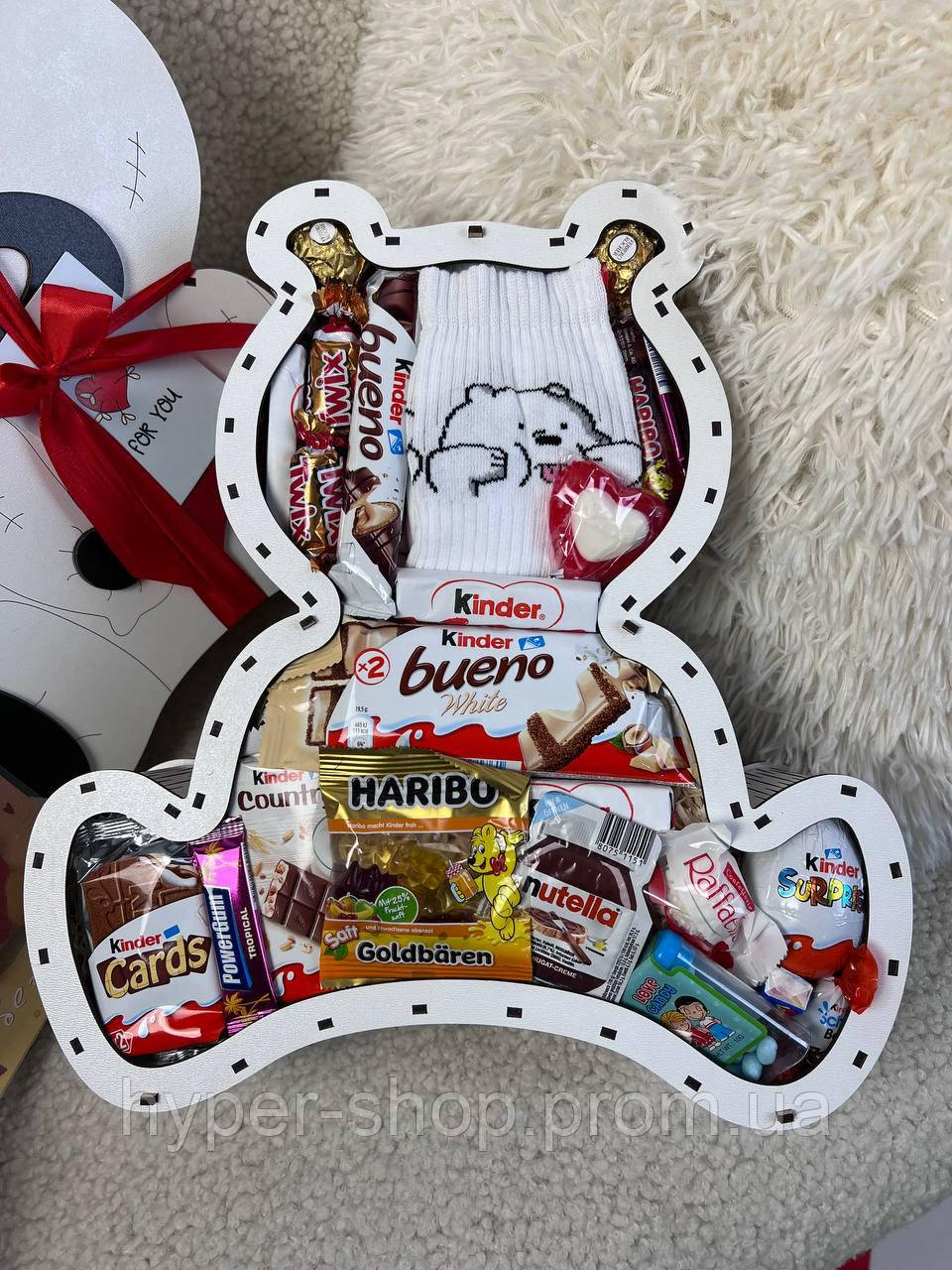 Киндер сюрприз подарочный набор для девушки на день рождения, вкусные подарочные боксы сладостей на подарок Наполнение №2 - фото 6 - id-p2122525470