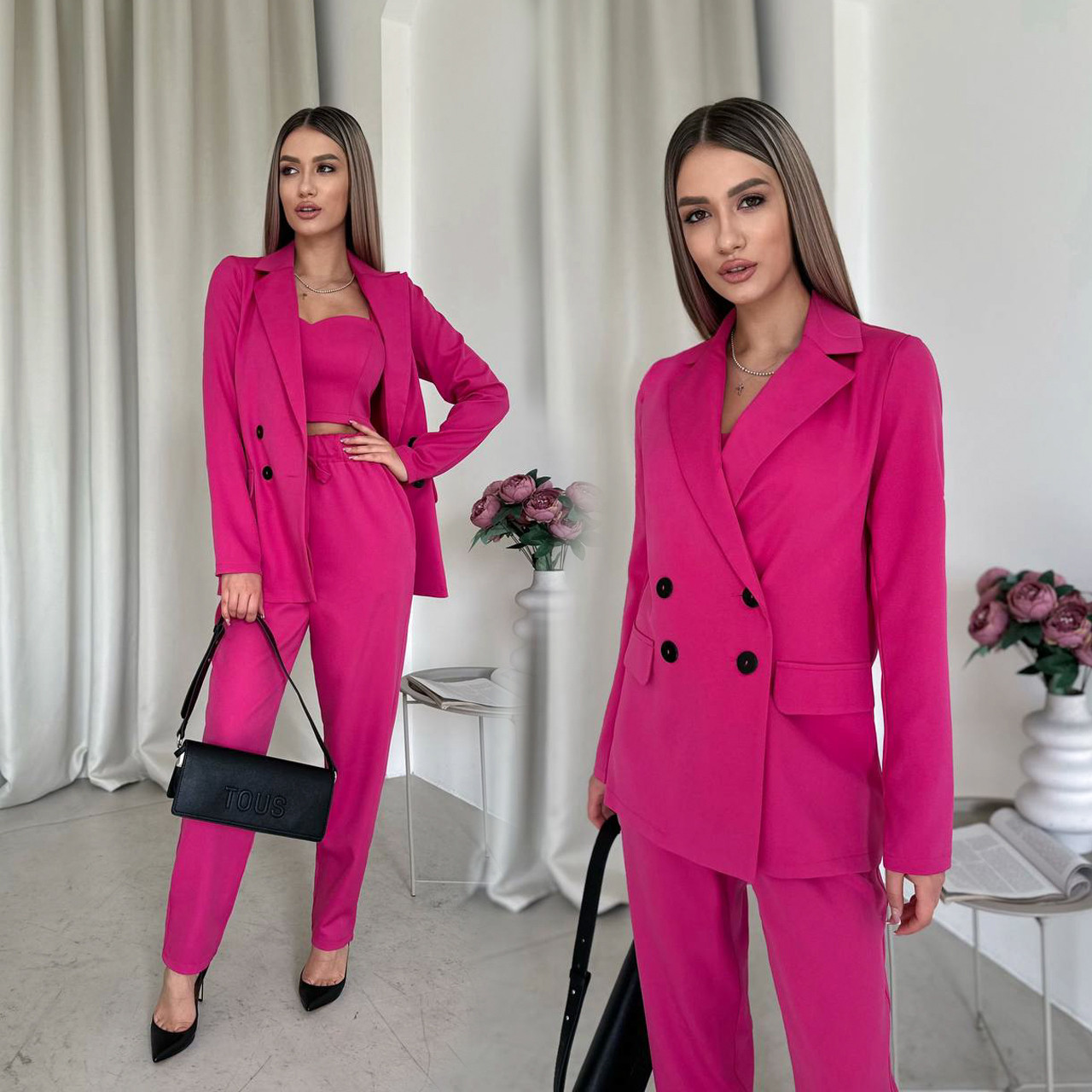 Стильний жіночий малиновий брючний костюм-трійка: штани, піджак, топік, фото 1