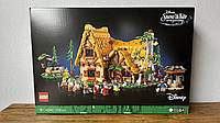 Конструктор Lego 43242 Disney Будиночок Білосніжки й сімох гномів Snow White and the Seven Dwarfs' Cottage