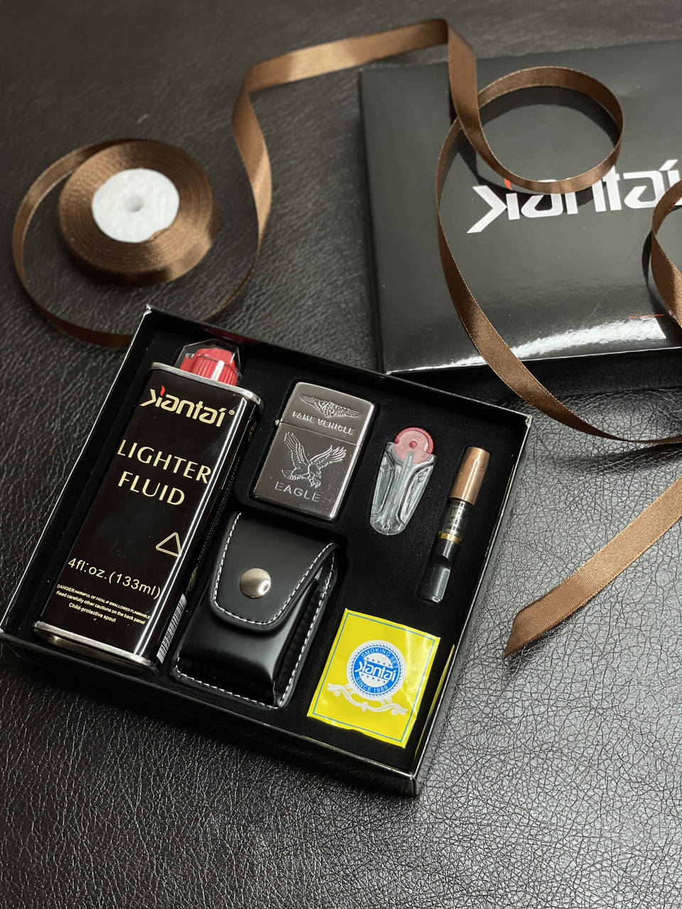 

Подарочный набор с бензиновой зажигалкой