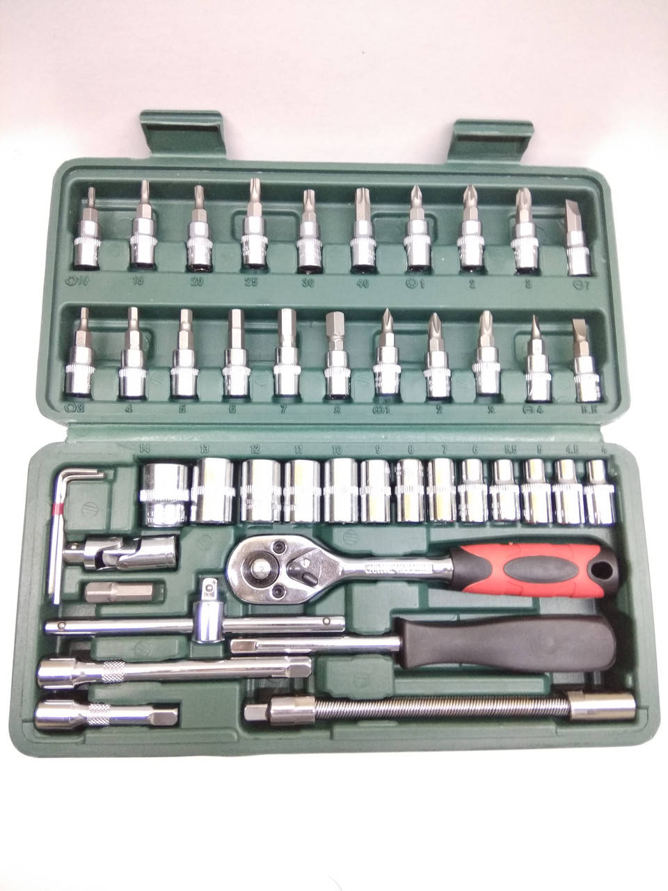 

Набір головок і біт з тріскачкою 46шт.