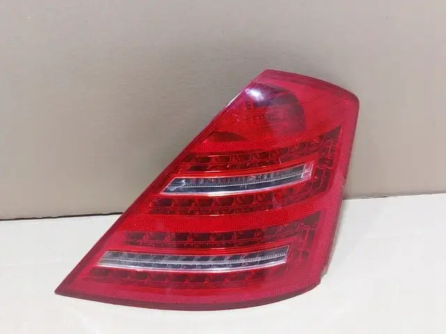 

Фонарь стоп MERCEDES W221 LED под заказ 2-4 дн