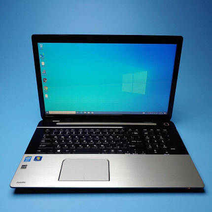 Б/в Ноутбук Toshiba Satellite S75-B7394 17.3" 1600x900| Core i7-4710HQ| 8 GB RAM| 240 GB SSD| HD 4600, фото 1